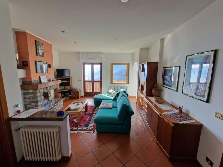 Casa Parido Apartment Livo  ภายนอก รูปภาพ